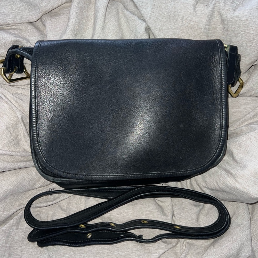 Vintage Coach Patricia’s legacy 9951 in black